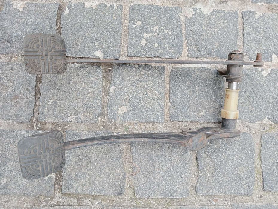 Продам педалі тормоз і щеплення