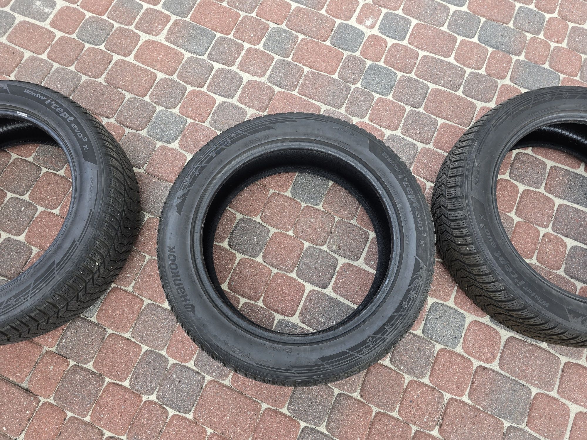 Hankook Winter i*cept Evo3 x 235/55 R20