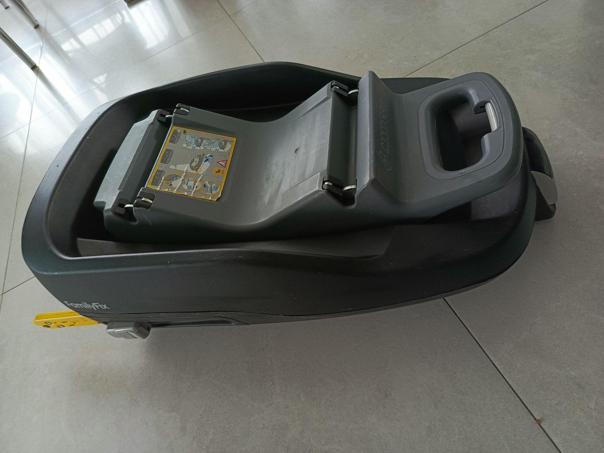 Fotelik Maxi Cosi do 18kg ISOFIX