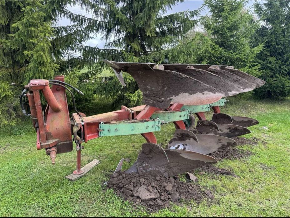 Плуг оборотний Kverneland 4x4 4 корпусний