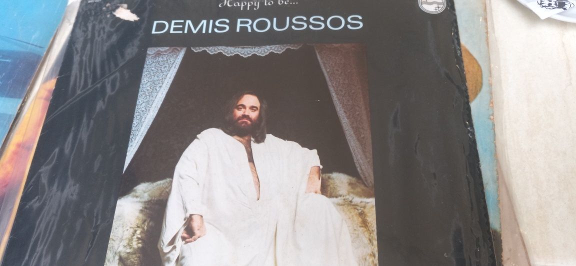 Coleção de 8 discos de vinil do grande artista já falecido Demis ro