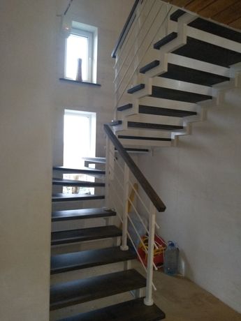 Металически лестницы консольні сходи перила ступені.