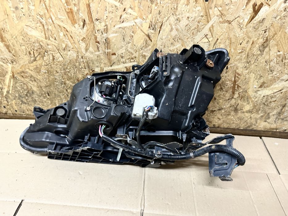 Передня права фара Лексус ІС Lexus IS 220D 2005-2013