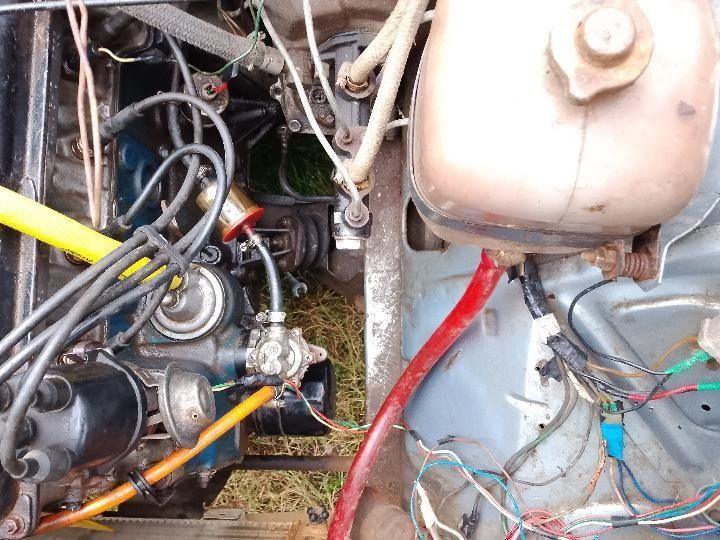 Продам машину 2106