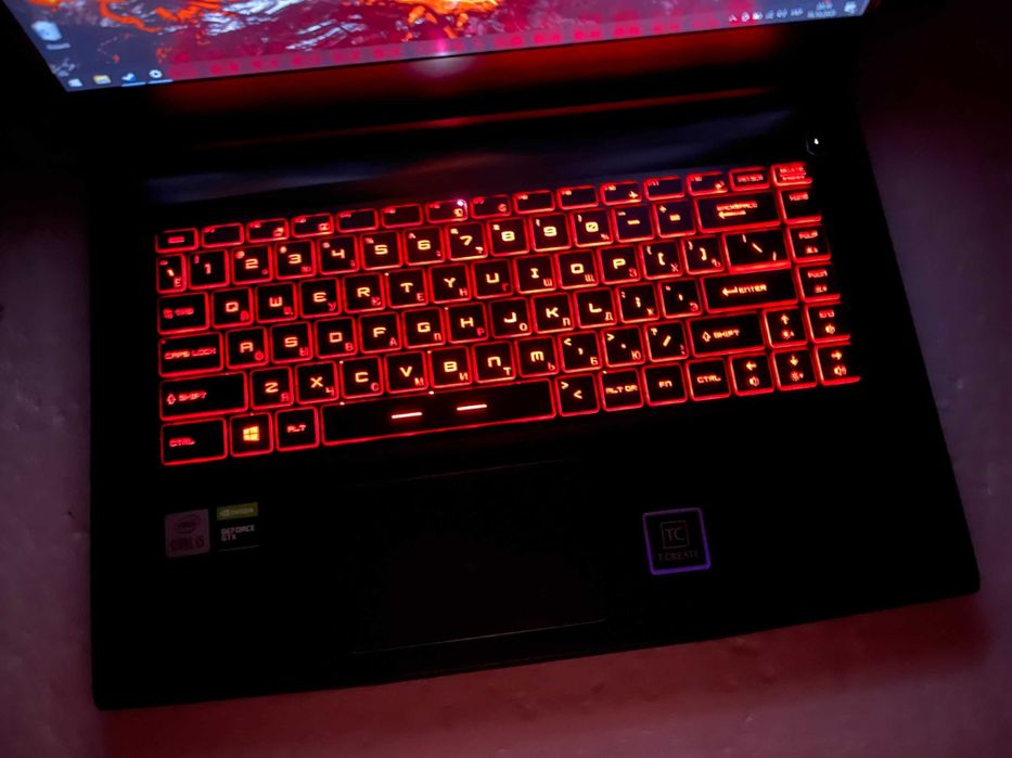 Игровой MSI GF 63 /CORE 10500H на 12" ЯДЕР/ 16 RAM/ GTX 1650 GDDR6