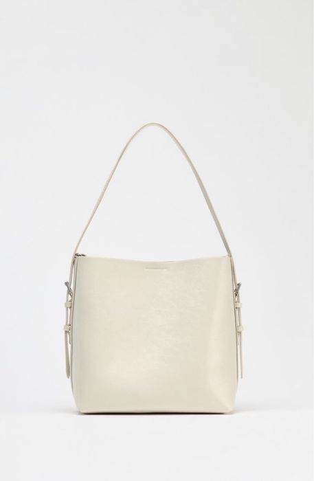 Сумка відро середнього розміру екрю Zara