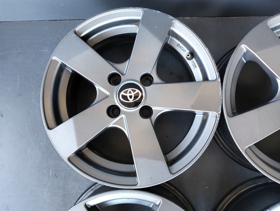 Felgi aluminiowe 15 cali 4x100 et 35 Toyota Yaris