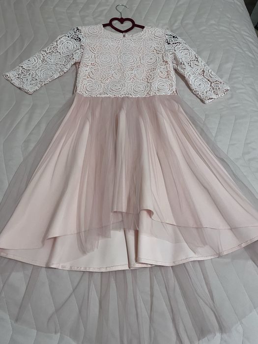 Сукні випускні , вечірні, святкові