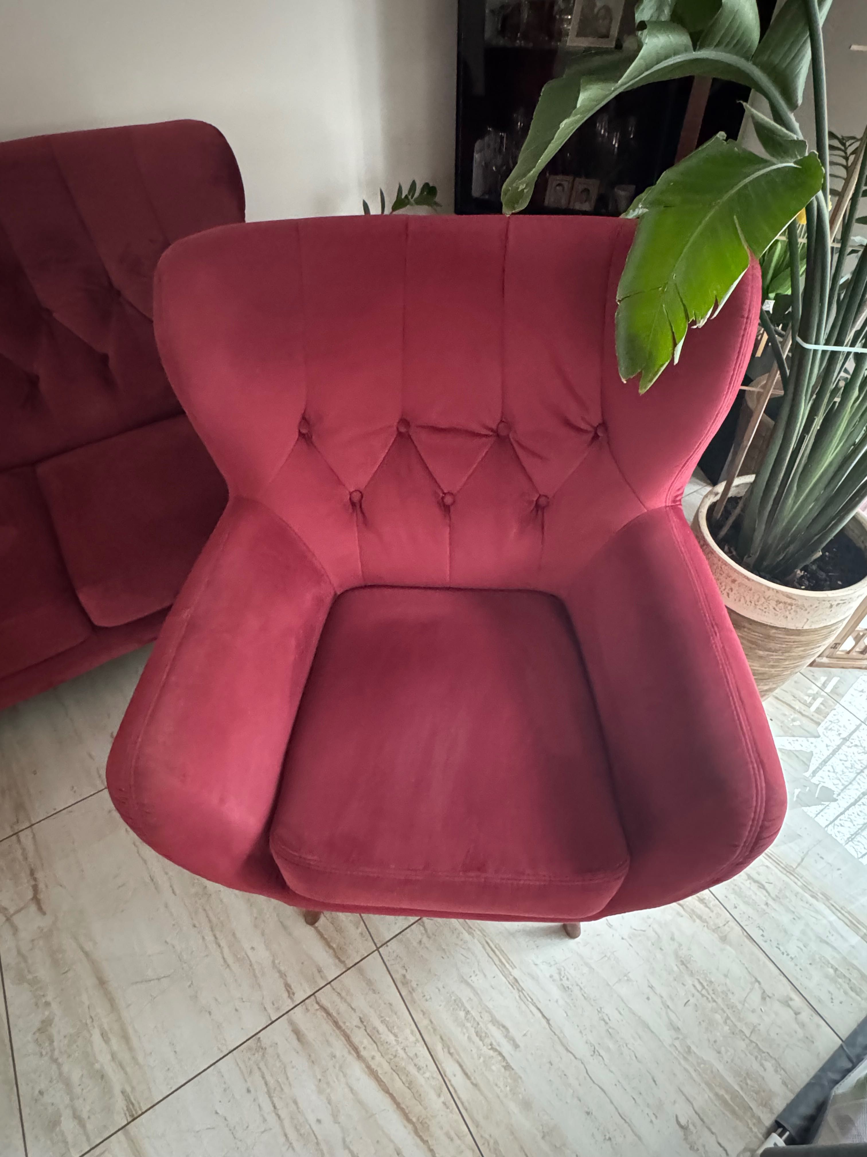 Sofa trzyosobowa + 2 fotele typu uszak