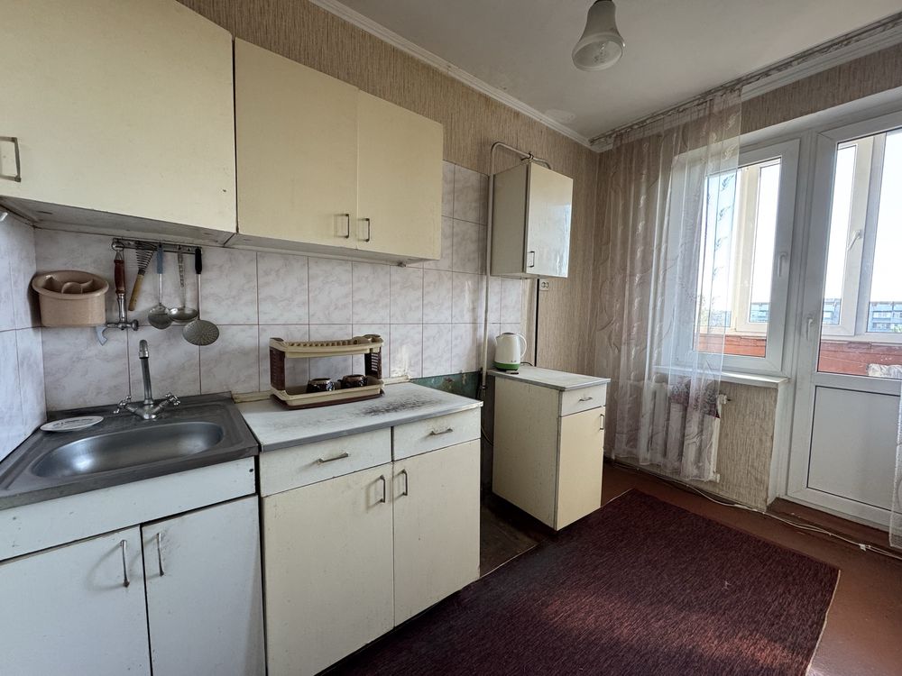 Продаж 3-х квартири в ПЗР по пр.Перемоги