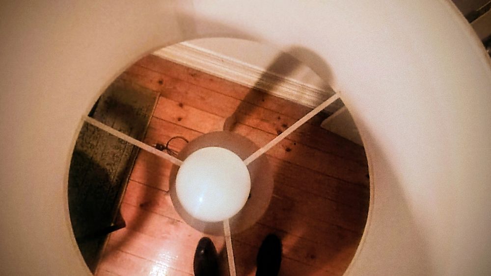 Candeeiro de pé alto