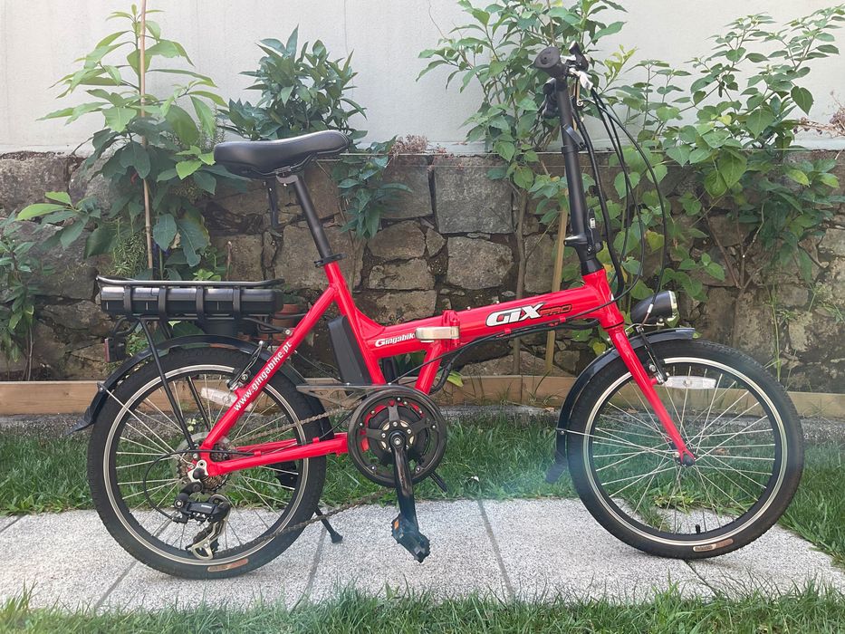 Bicicleta eléctrica dobrável