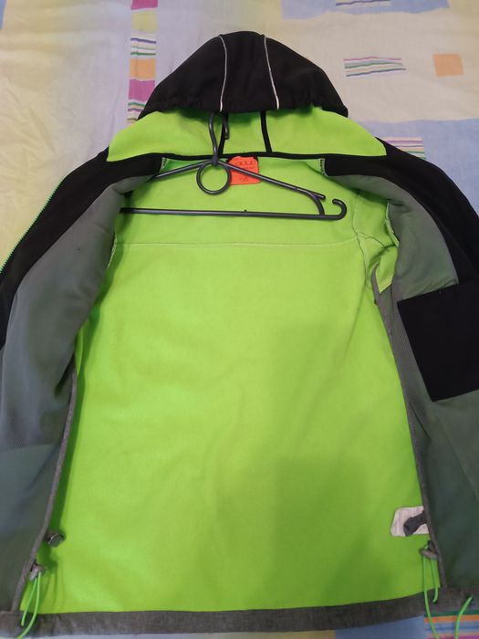 Курточка весна осінь