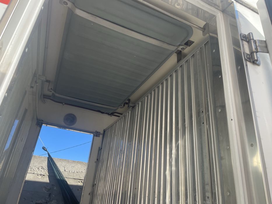 Морозильна будка (рефрижератор) (на автомобіль або стаціонарно)