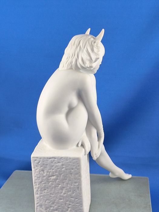 Znak zodiaku Royal Copenhagen byk #porcelana #ozdoba #dekoracja