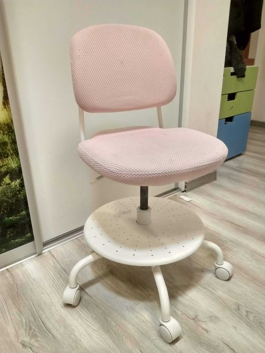 Dziecięce krzesło biurowe Ikea, jasnoróżowy