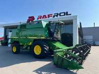 John Deere 2056