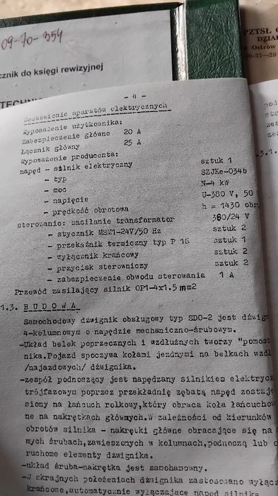 Podnośnik czterokolumnowy.