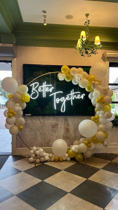 Napis led Better Together