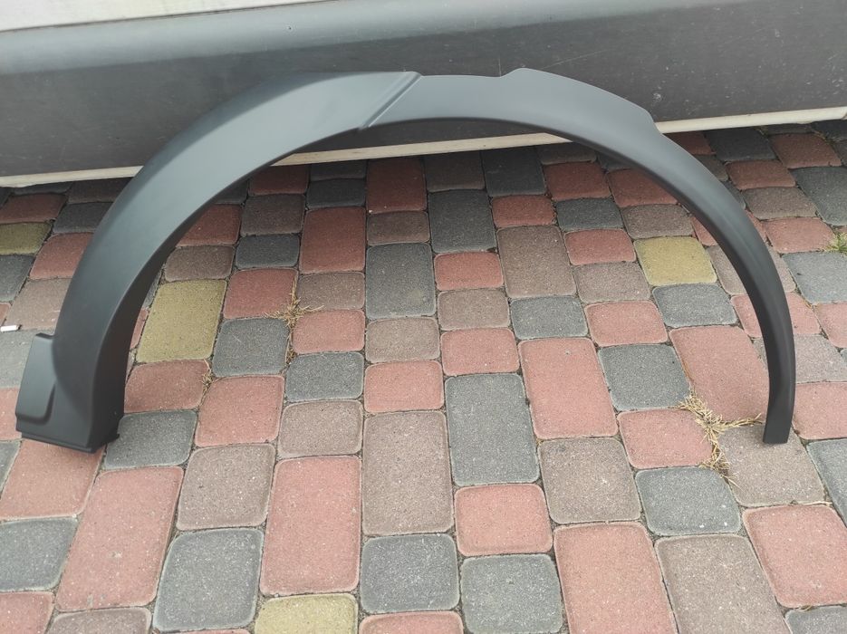 Накладка крила LAND Rover  Discoveri 5