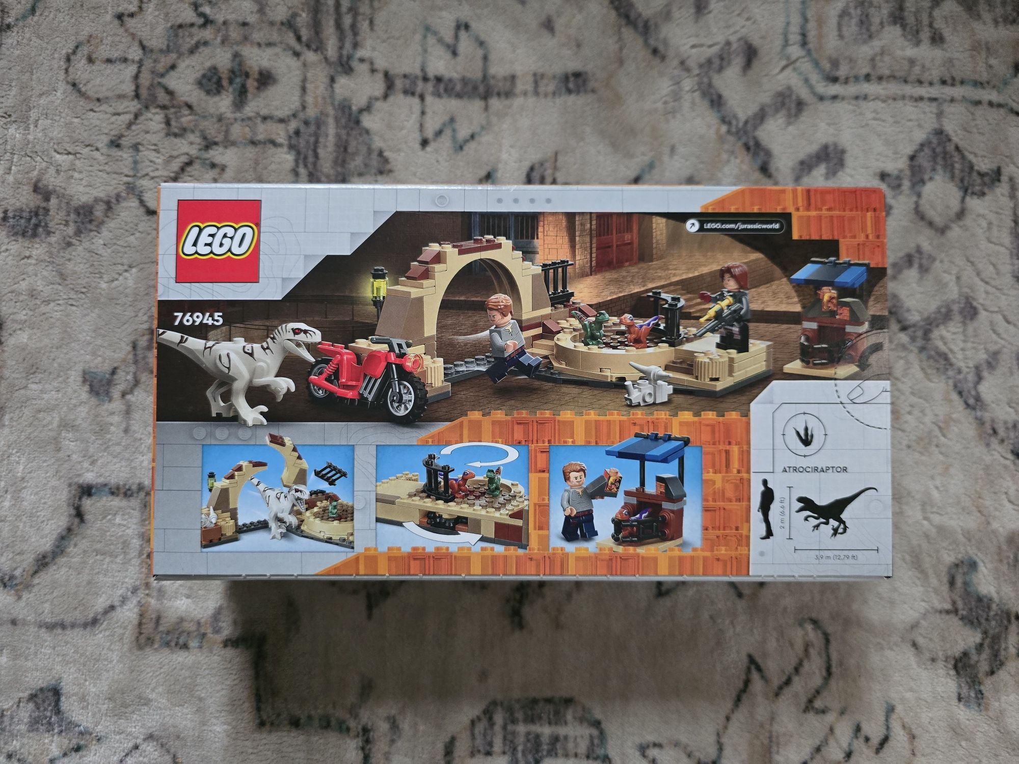 NOWE LEGO 76945 Jurassic World - Atrociraptor: pościg na motocyklu