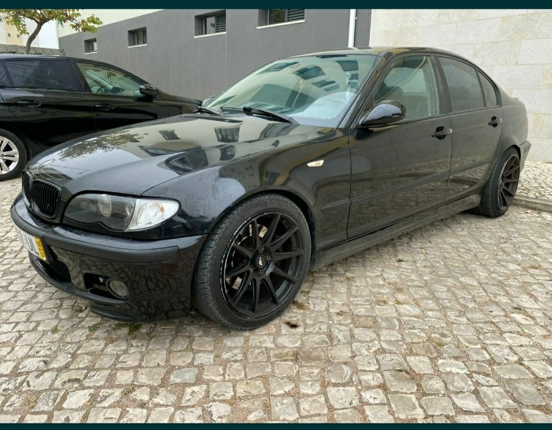 Vendo BMW 330 e46