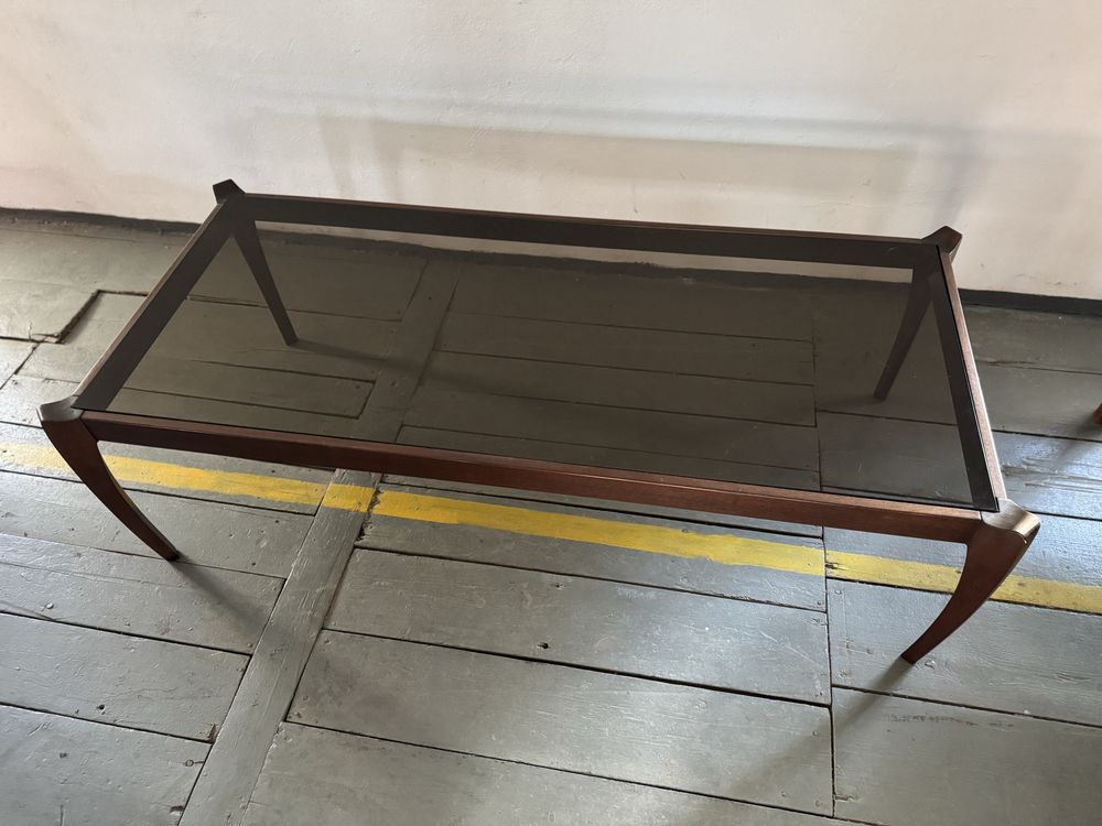 Tekowy duzy stolik kawowy ze szklaną szybą lata 70/80. Vintage, design
