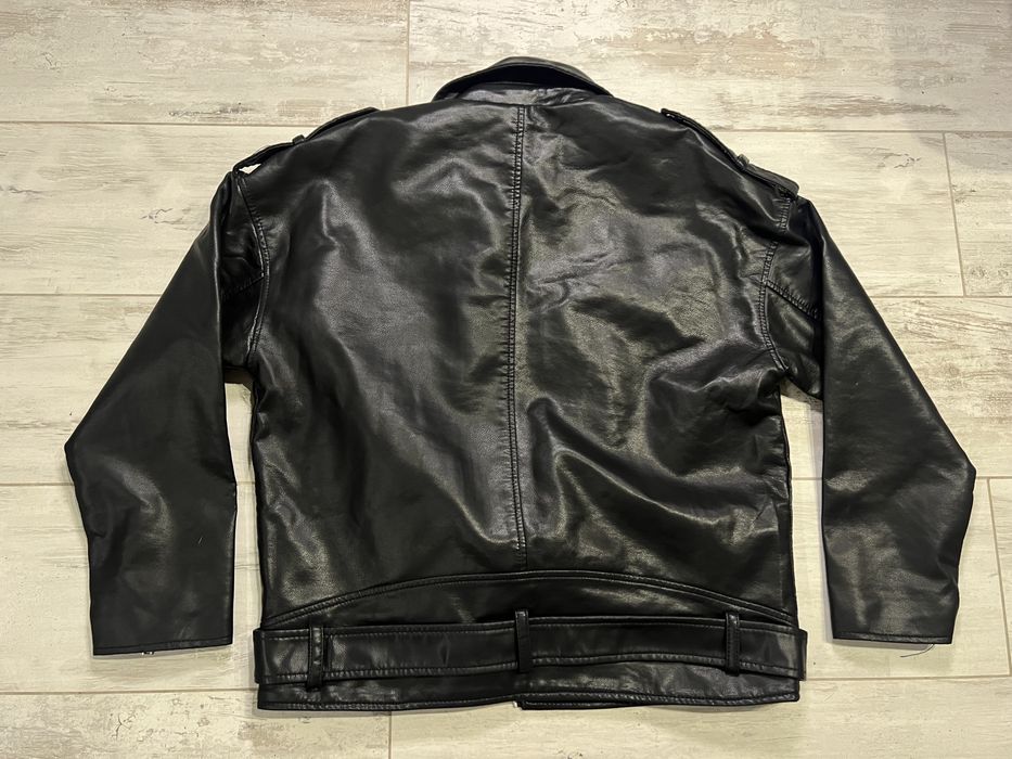 Кожанный костюм кожанка и штаны размер s