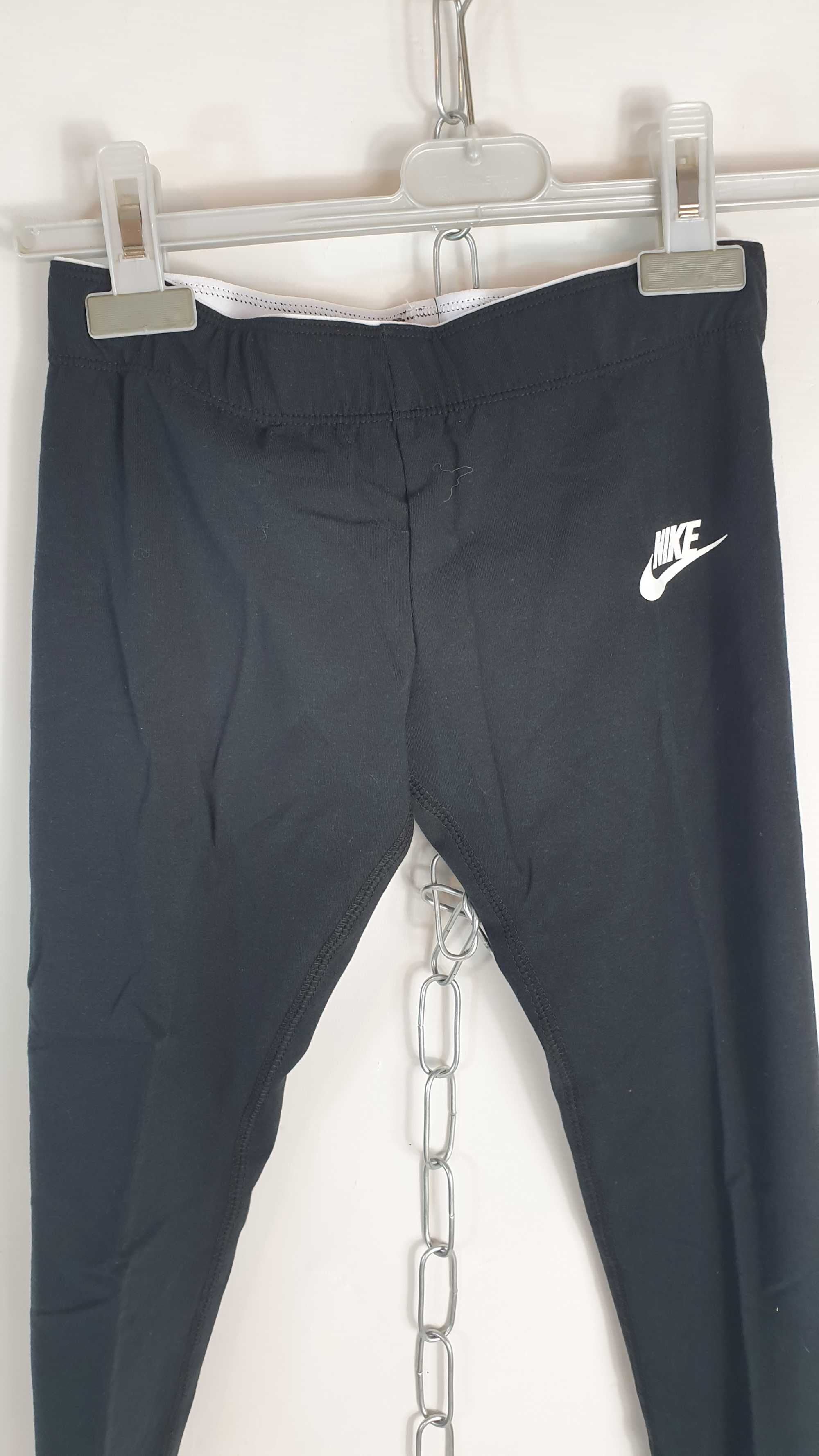 Legginsy dziewczęce Nike  r. 128-137 cm nowe