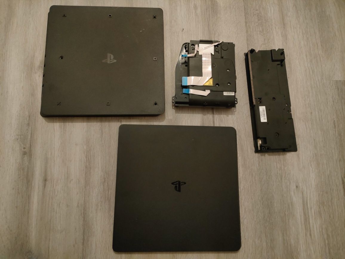 Ps4 slim para peças CUH-2000