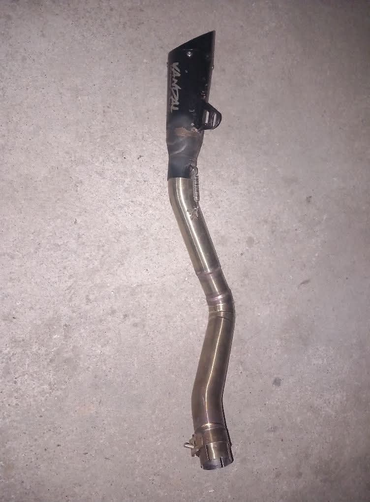 Escape Benelli trk502