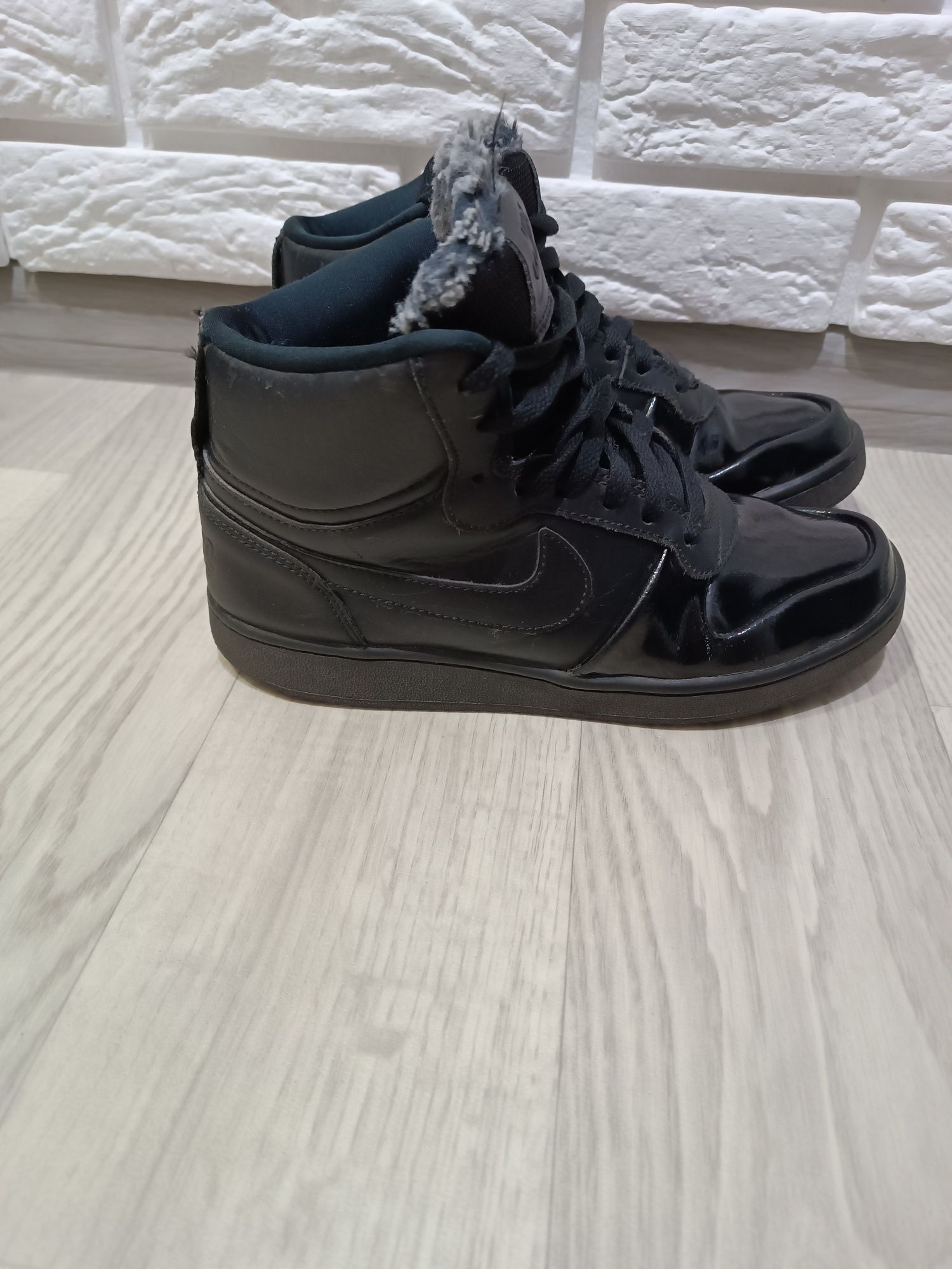 Женские кроссовки NIKE р.38
