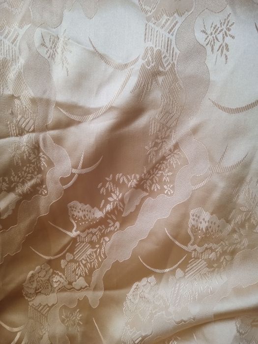 Zasłony pomarańczowe z Alby .