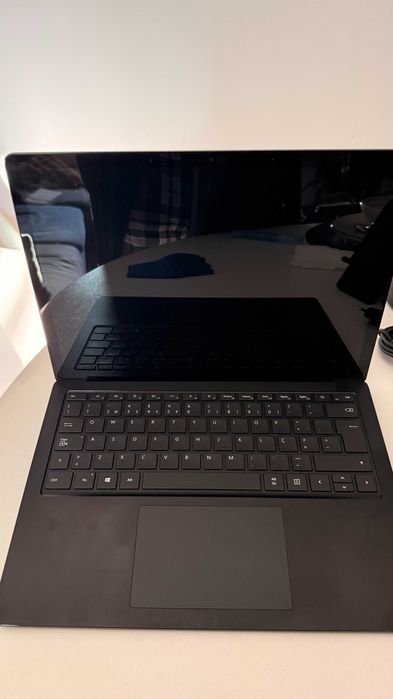 Surface Laptop 4 – i5 | 16GB RAM | 512GB SSD - Preto