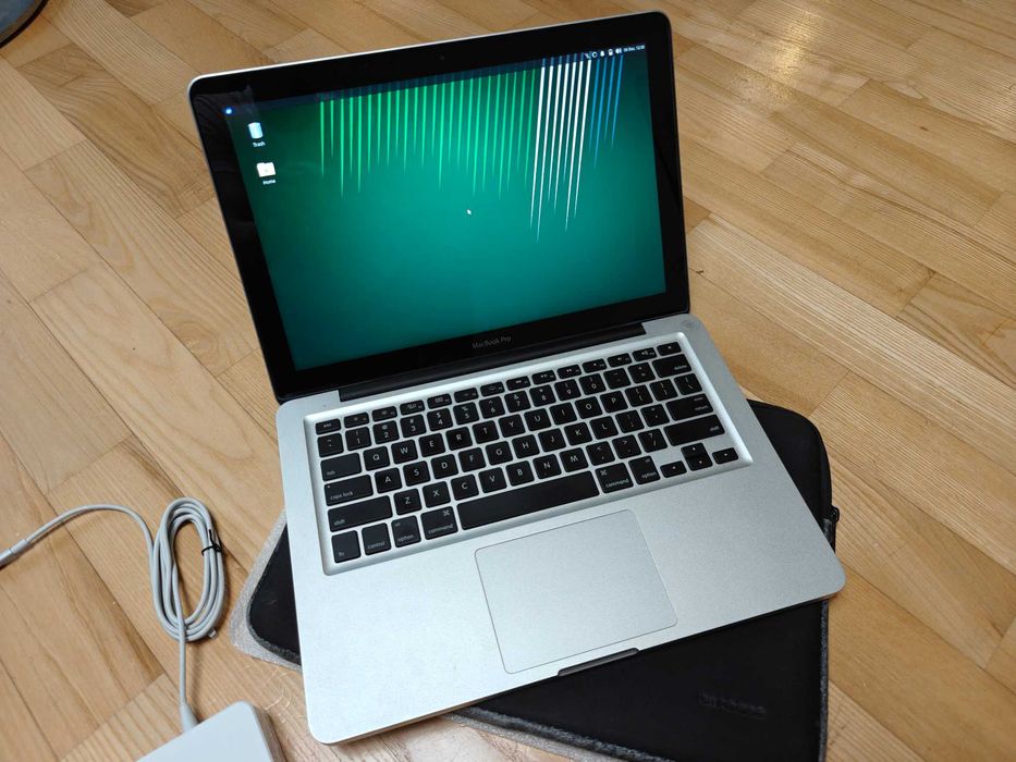 MacBook Pro 13" Late 2011/i5/4GB RAM/128GB SSD + xubuntu PL - Idealny!