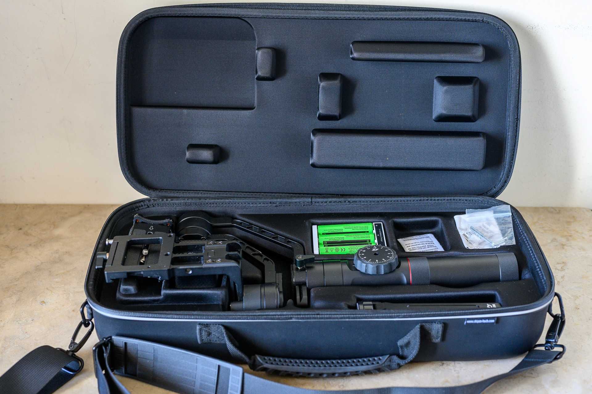 Zhiyun Crane 2 + Suporte de estabilizador + Zhiyun telescopic monopod