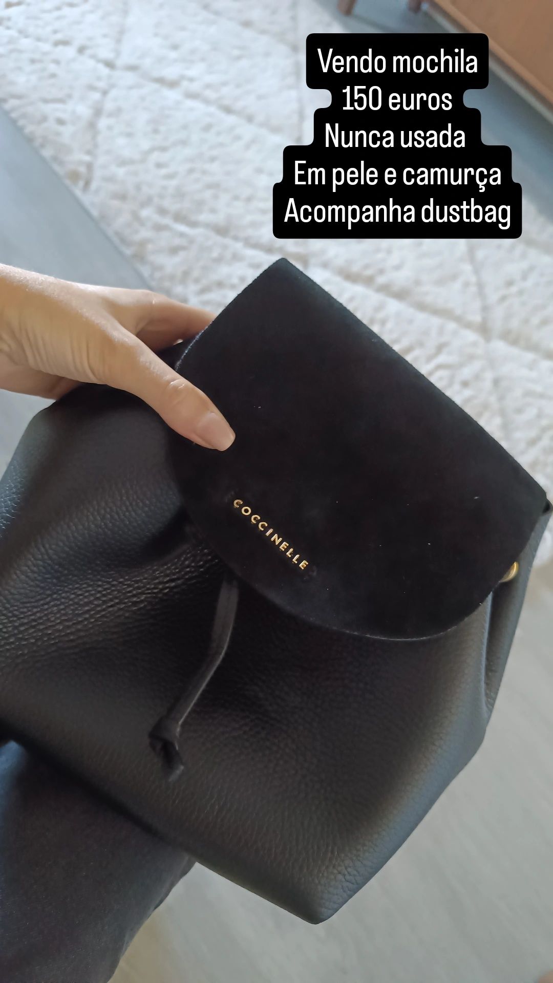Mochila Coccinelle - couro preto