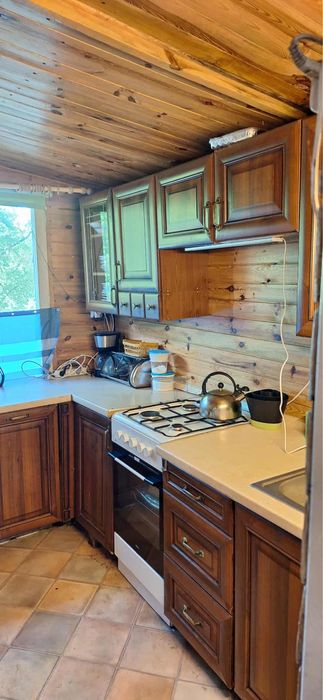 Przyczepa kempingowa z zabudową (domek letniskowy)