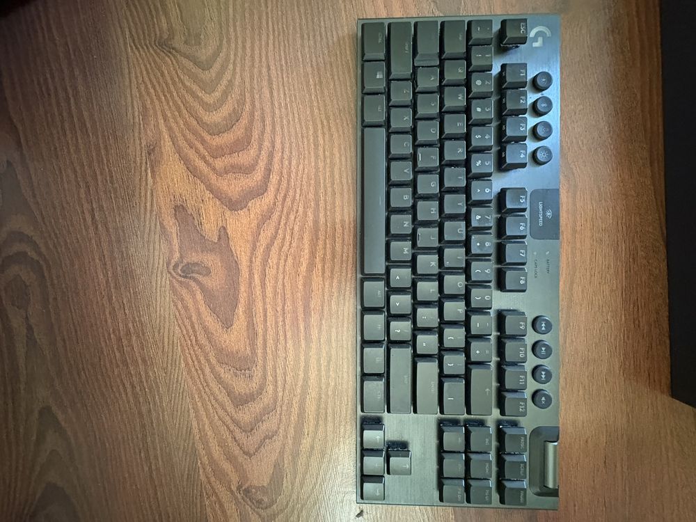 Logitech G915 TKL Lightspeed Wireless