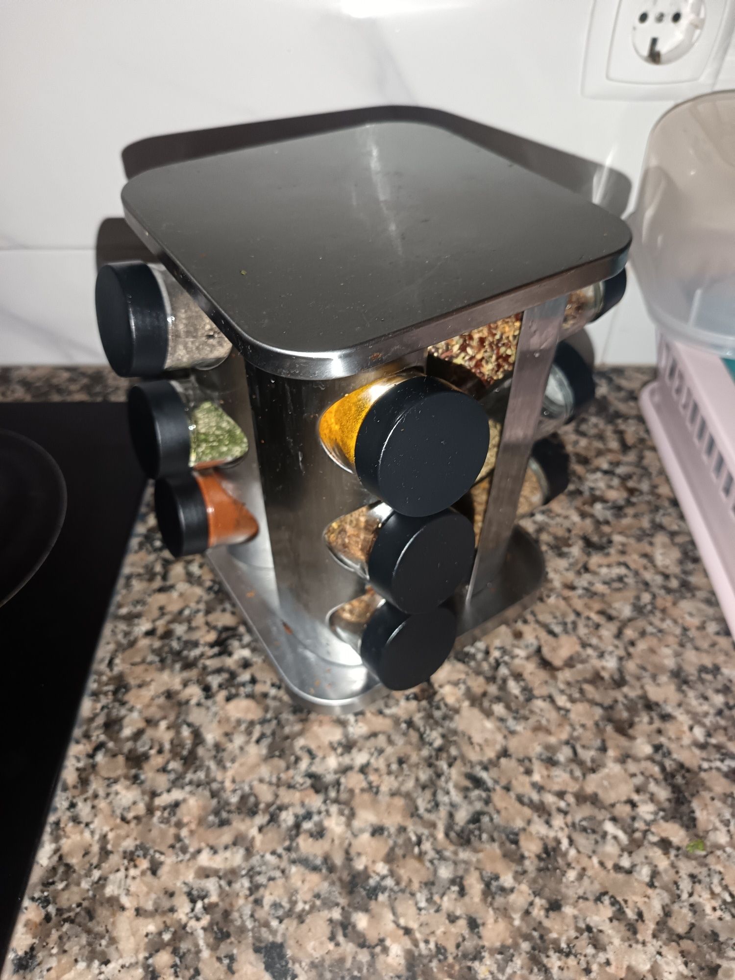 Porta tempero giratório