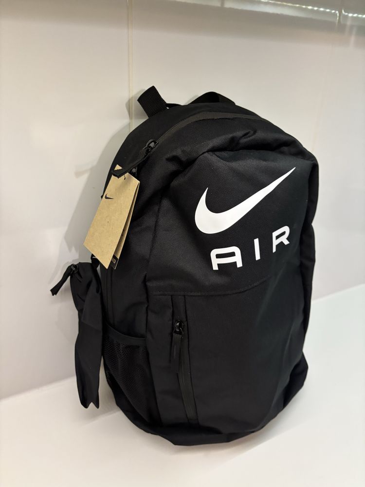 Plecak Nike air max New pro 42’ plus etui Nike