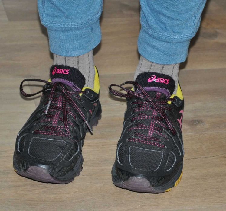 Adidasy ASICS GEL-FujiAttack 5  R.39 sportowe, do biegania