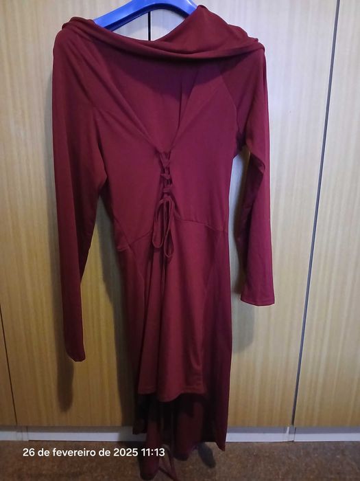 Vestido assimétrico nunca usado