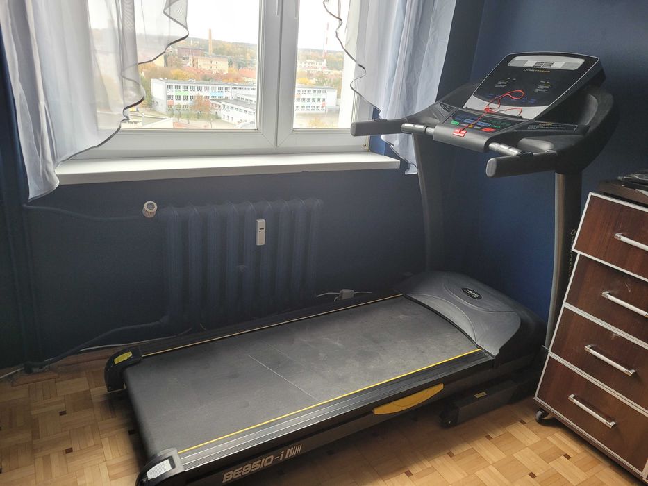 Bieżnia elektryczna HMS