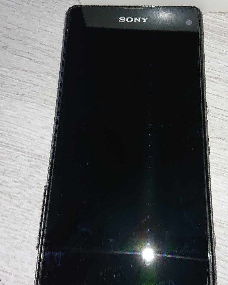 Czarny Sony Xperia Z1 COMPACT