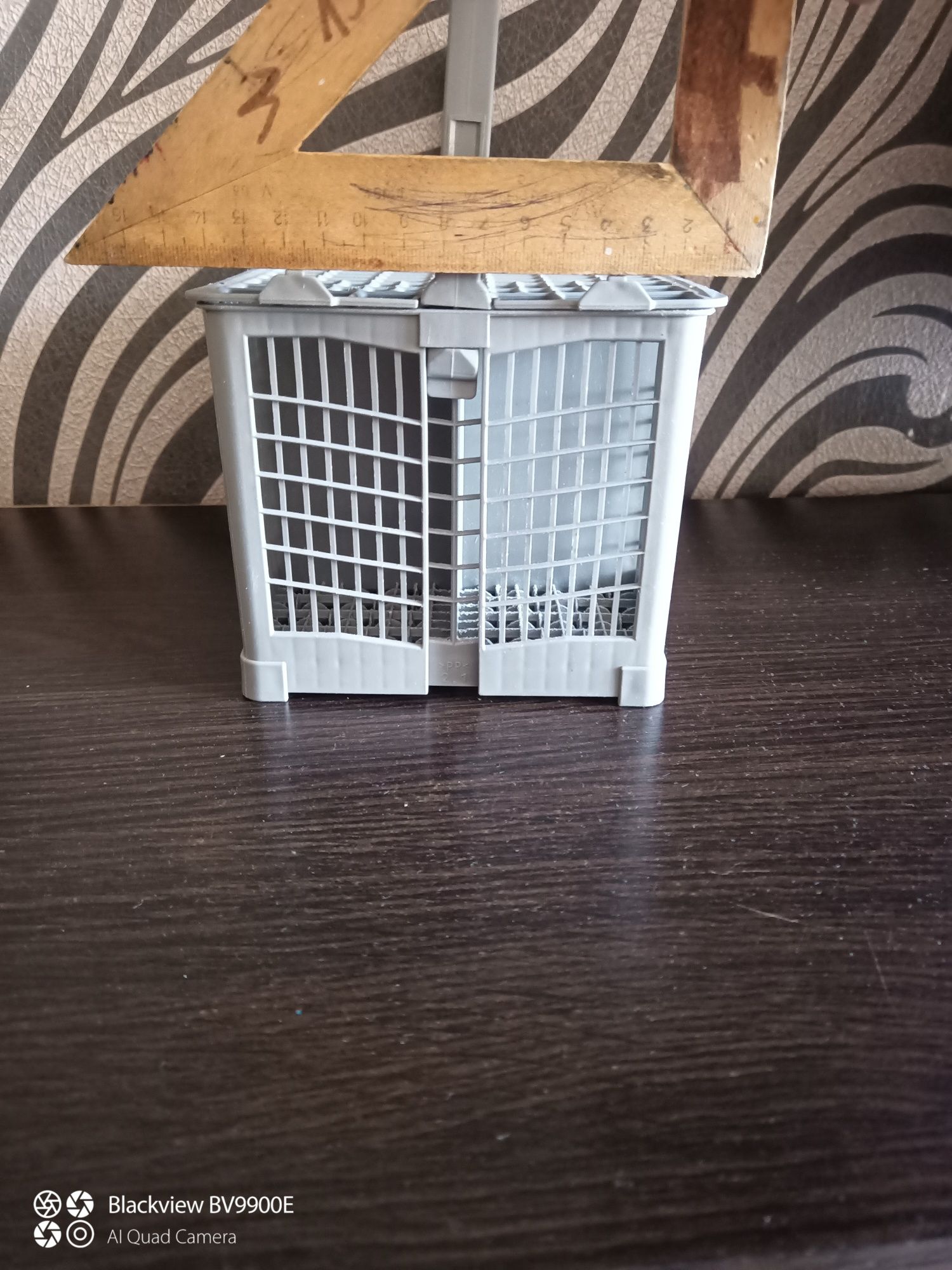 Кошик до посудомийки