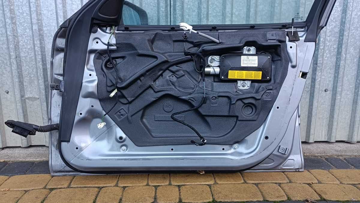 Drzwi Prawy Przód bmw e46 kolor Silbergrau Metallic A08/7