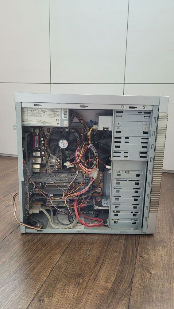 Продам системний блок pentium 4, 3000hz