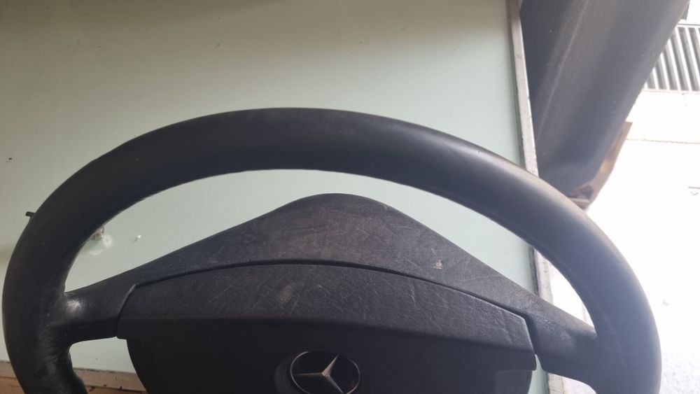 Volante / Guiador Mercedes 190D