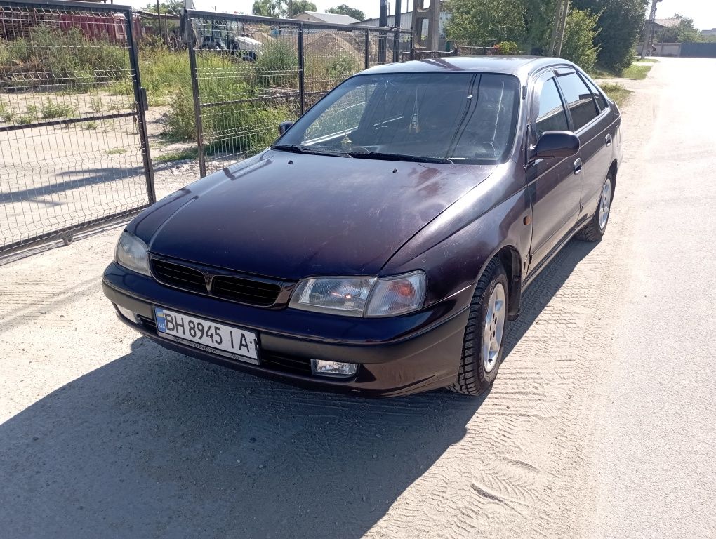 Toyota Carina E 1.6